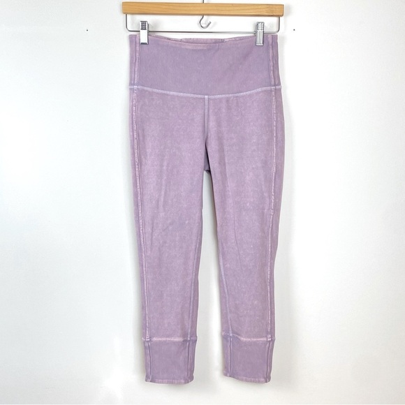 Lululemon Wunder Under Crop 23" *Ribbed
Washed Antoinette - Picture 1 of 8